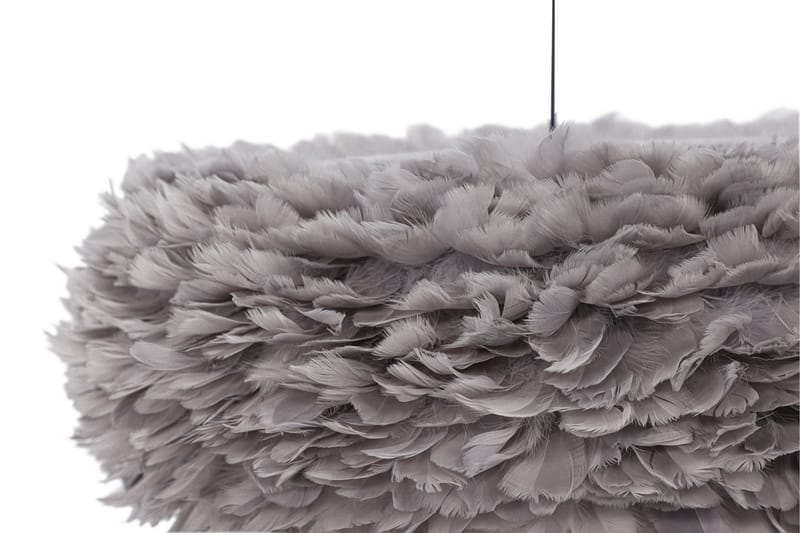 Nicola Pendellampa 36 cm - Grå - Products - Belysning - Lampor & belysning inomhus - Designlampor - Fjäderlampa