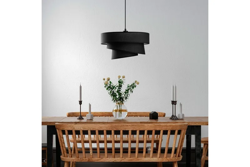 Taklampa Miwako Svart - Svart - Products - Belysning - Lampor & belysning inomhus - Taklampa & takbelysning - Pendellampa & hänglampa