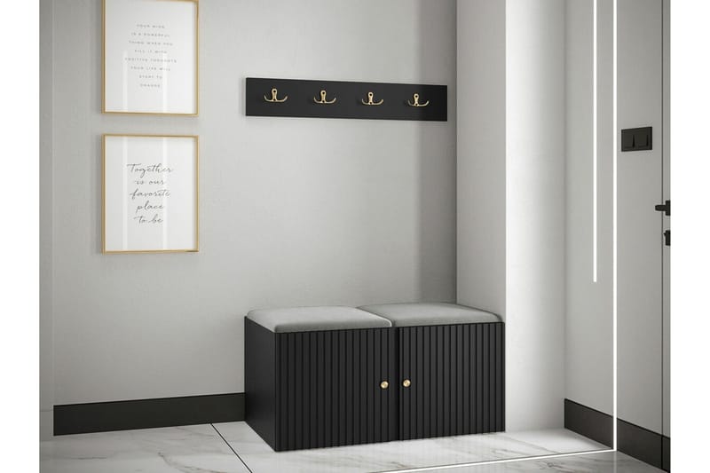 Dunvegan Highboard Black - Products - Förvaring - Skåp - Förvaringsskåp