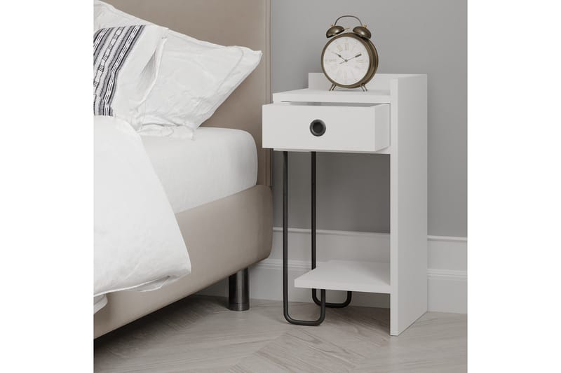 Sirius Sängbord 32x30 cm Vit - Hanah Home - Products - Möbler - Bord & matgrupp - Avlastningsbord & sidobord - Sängbord & nattduksbord