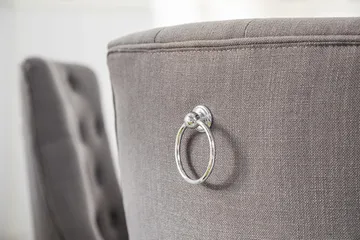 Lyon Matgrupp Runt med 6 Viktoria Stol - Vit/Grå - Products - Möbler - Bord & matgrupp - Matgrupp