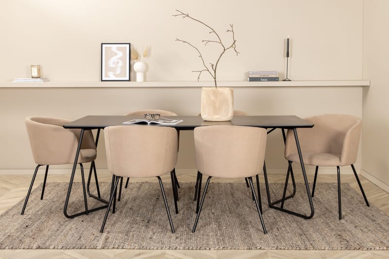 Petra Matgrupp 190 cm Rektangulär med 6 Berit stolar - Beige - Products - Möbler - Bord & matgrupp - Matgrupp