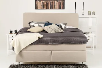 Dolly Kontinentalsäng 210x210 cm - Beige - Products - Möbler - Säng - Kontinentalsäng