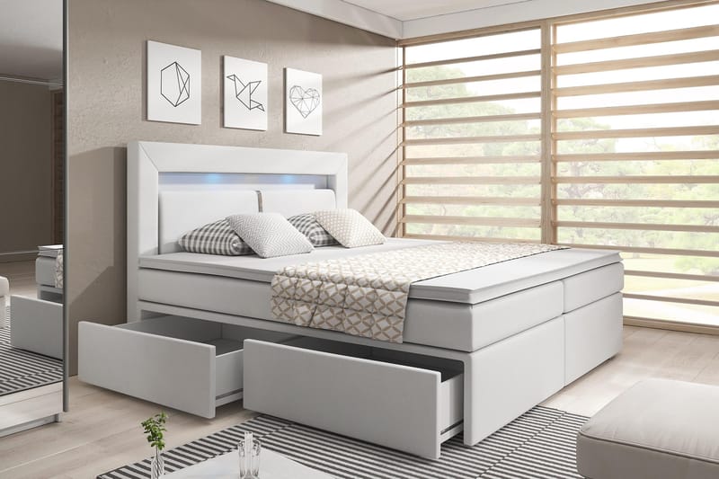 Modena Sängpaket 180x200 medFörvaring LED-belysning - Vit - Products - Möbler - Säng - Säng med förvaring