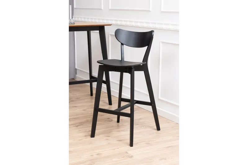 Celtik Barstol - Svart - Products - Möbler - Fåtölj & stolar - Barstol & barpall