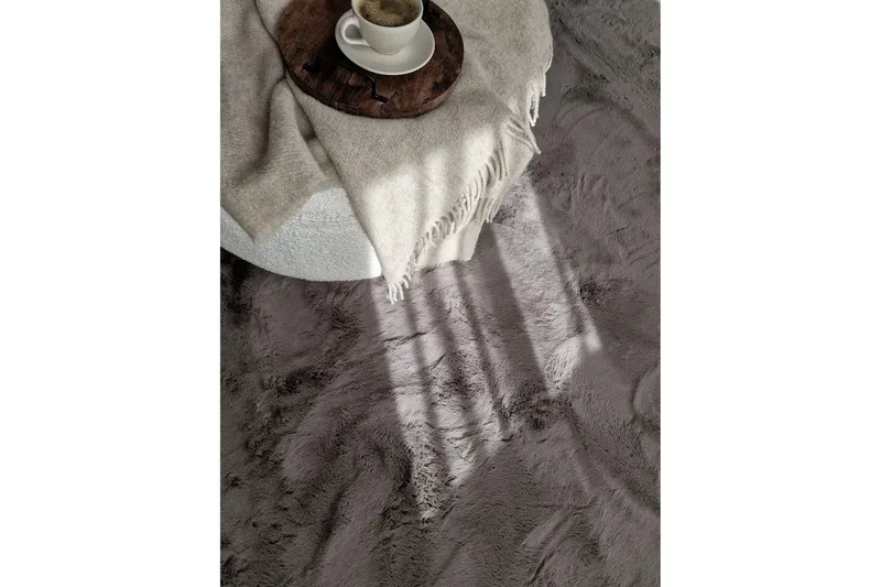 Heaven Deluxe Ryamatta 140x200 cm - Charcoal - Products - Textil & mattor - Matta - Modern matta - Ryamatta