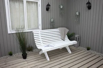 Norvald Trädgårdsbänk 140 cm - Vit - Products - Utemöbler & utemiljö - Loungemöbler - Loungesoffor