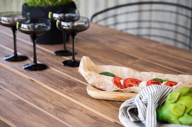 Break Matbord Utomhus 205 cm - Brun - Products - Utemöbler & utemiljö - Utebord & trädgårdsbord - Matbord utomhus