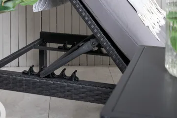 Bilbao Solsäng med Dyna - Svart/Grå - Products - Utemöbler & utemiljö - Utestol & trädgårdsstol - Solsäng & solvagn