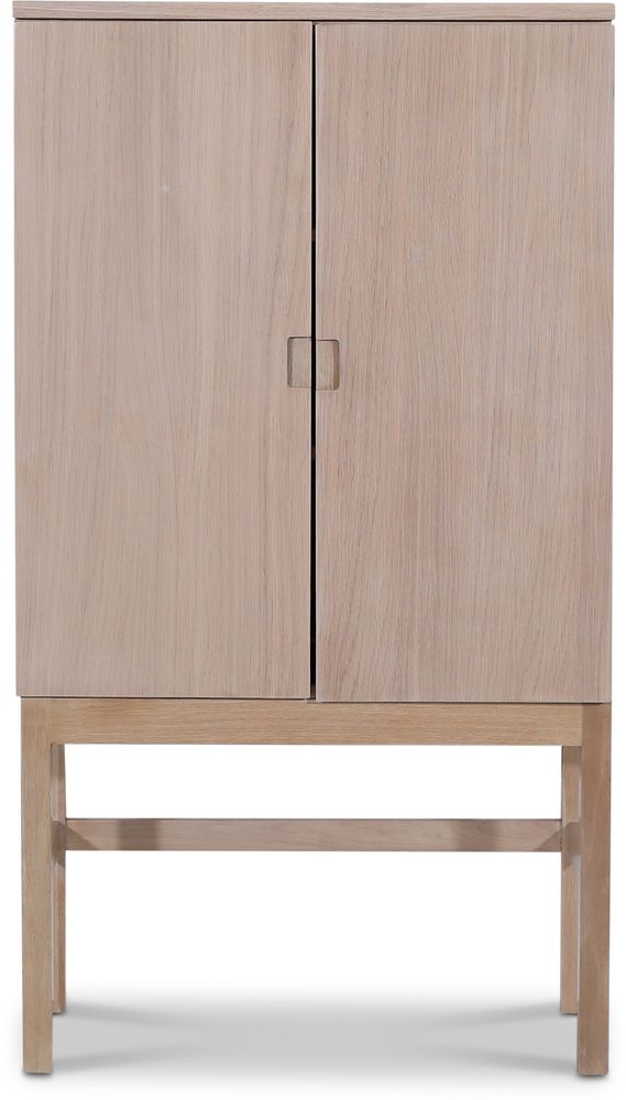 Level skåp i whitewash med släta dörrar Level skåp i whitewash med släta dörrar