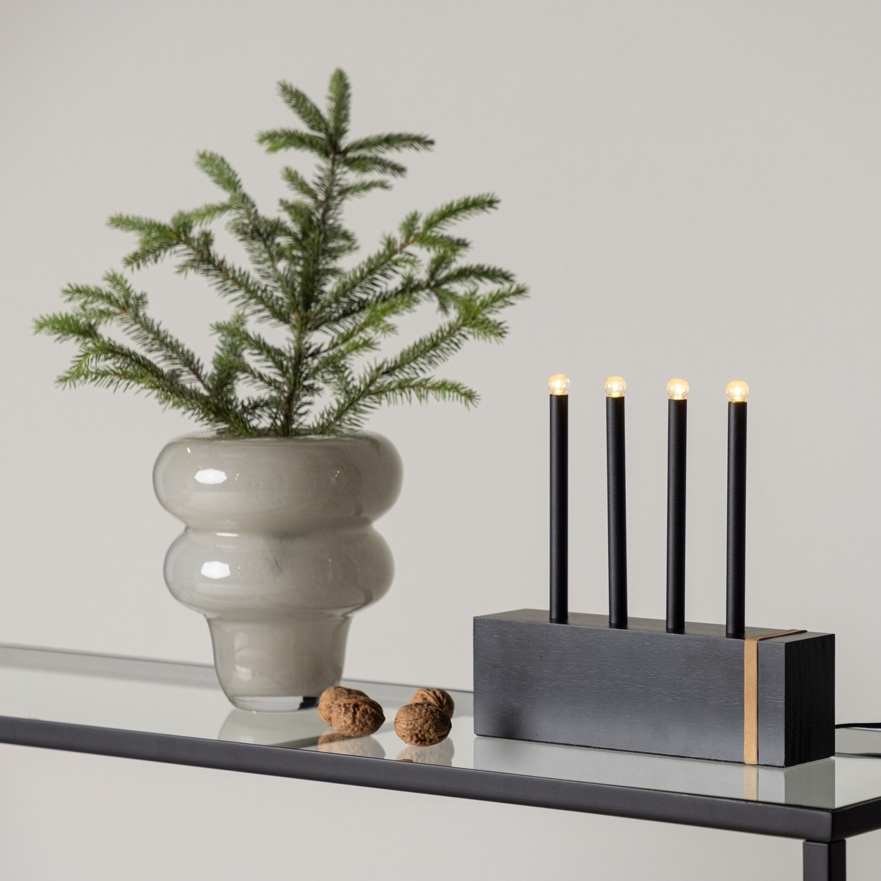 Fjällberget ljusstake - Svart/Guld Fjällberget ljusstake - Svart/Guld