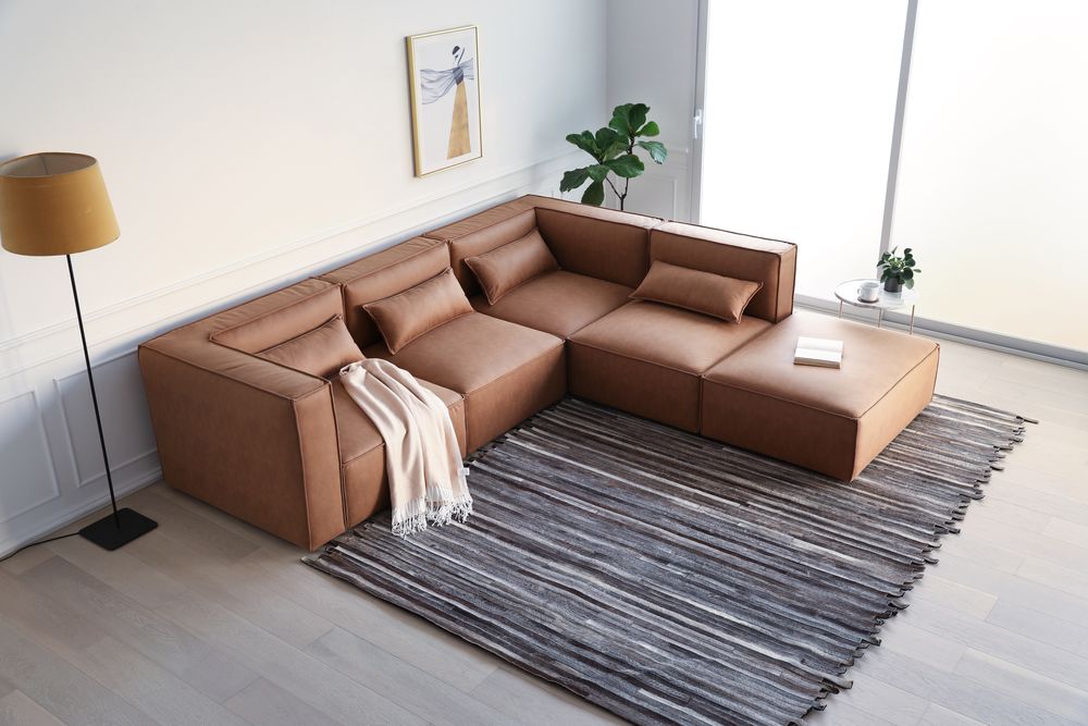 Nees modulsoffa i cognac combo 2 + M�beltassar