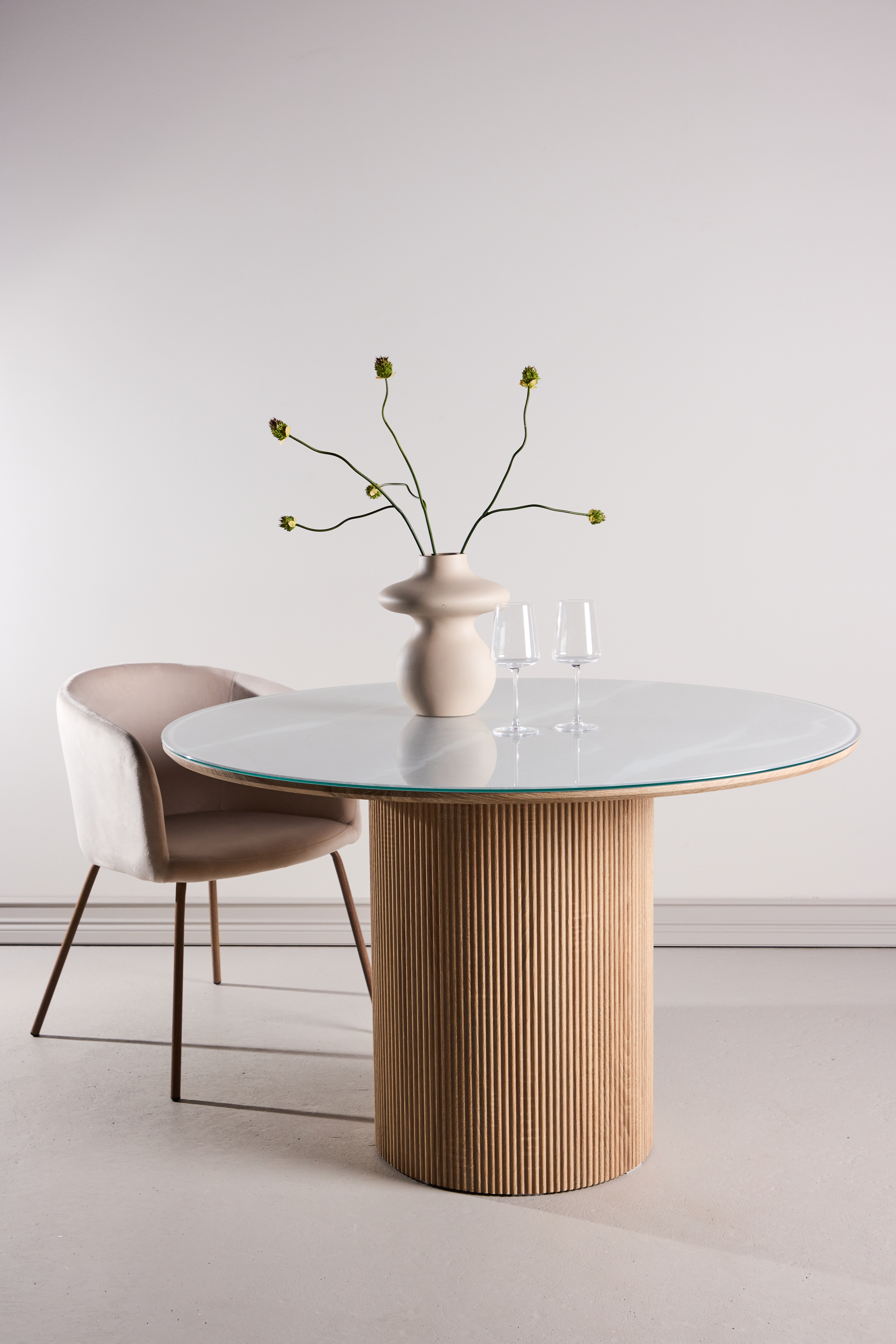 H�r�n�Runt Matbord 120 cm