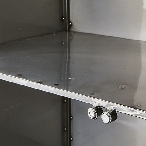 Willie vintage plåtskåp Willie vintage plåtskåp