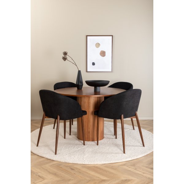 Bianca Matgrupp runt valnöt matbord med 4 st Arch svart stolar Bianca Matgrupp runt valnöt matbord med 4 st Arch svart stolar