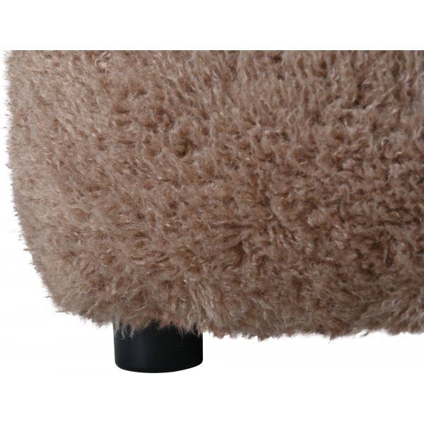 Fluffy sittpuff i brungrtt hrigt tyg