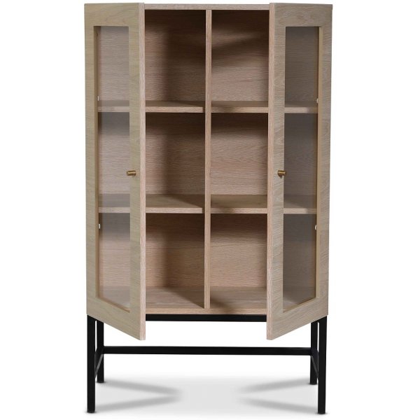 Carl vitrinskåp lågt (Highboard) - Whitewash + Möbeltassar Carl vitrinskåp lågt (Highboard) - Whitewash + Möbeltassar