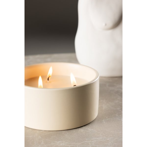 Douglas doftljus - Cream Douglas doftljus - Cream