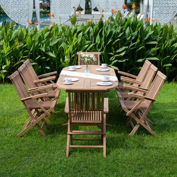 Utegrupp; matbord med 8 stycken karmstolar - Salt