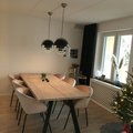 Fantastiskt bord som med sin rymlighet bjuder in till många middagar! Estetiskt överträffade bordet våra förväntningar. Fion matbord 240x100 - Whitewash/svart