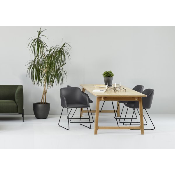 Casablanca karmstol - Svart PU Casablanca karmstol - Svart PU