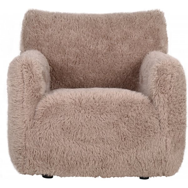 Fåtölj i fluffigt nougatfärgat tyg Fåtölj i fluffigt nougatfärgat tyg
