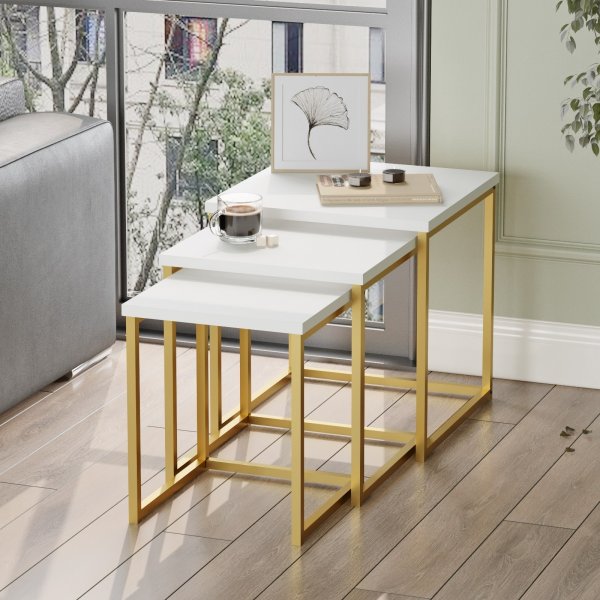 Table Voyage 7, 30/35/40x30/35/40 cm - Blanc/or Table Voyage 7, 30/35/40x30/35/40 cm - Blanc/or