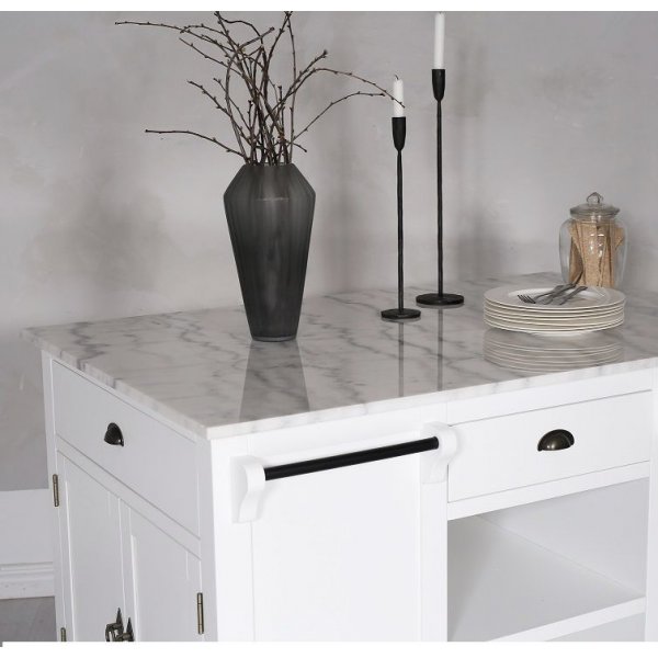 Heritage köksö med vit marmorskiva Heritage köksö med vit marmorskiva