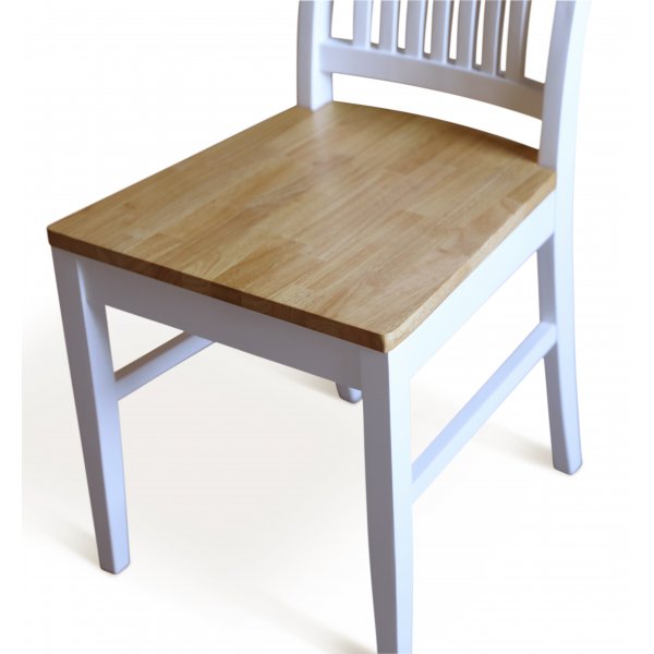 Granit matgrupp; vitt bord 180x90 cm med 6 st vita bow matstolar Granit matgrupp; vitt bord 180x90 cm med 6 st vita bow matstolar