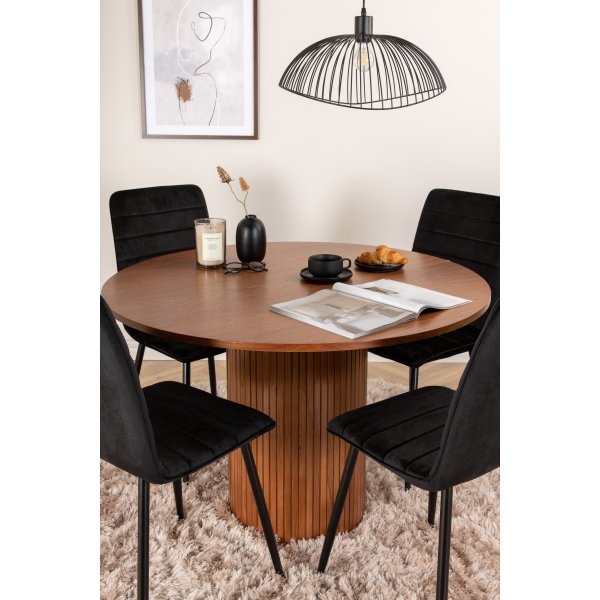Bianca Matgrupp runt valnöt matbord med 4 st Windu Lyx svart stolar Bianca Matgrupp runt valnöt matbord med 4 st Windu Lyx svart stolar