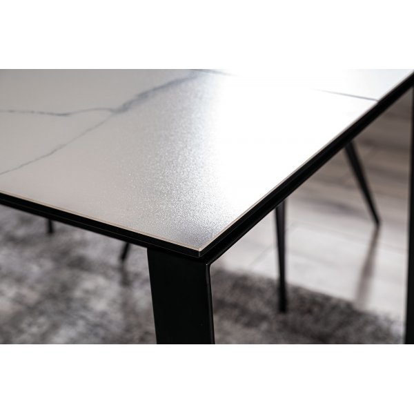 Metropol matbord 120-180 cm - Svart/vit Metropol matbord 120-180 cm - Svart/vit