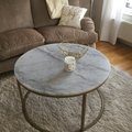 Kundbild Accent runt soffbord i marmor �85 med m�ssings underrede: Mycket mycket fint bord och precis...