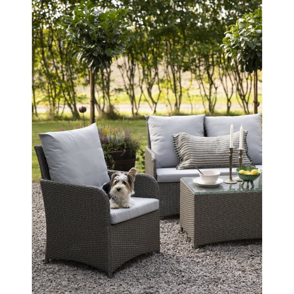 Valencia loungegrupp i konstrotting med grå dynor Valencia loungegrupp i konstrotting med grå dynor