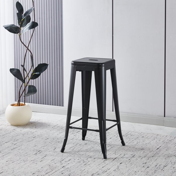 Iris barstol i svart metall - Sitthöjd 77 cm Iris barstol i svart metall - Sitthöjd 77 cm