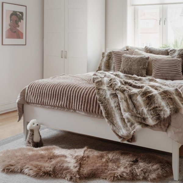 Stripy pläd Taupe - 120 x 180 cm Stripy pläd Taupe - 120 x 180 cm