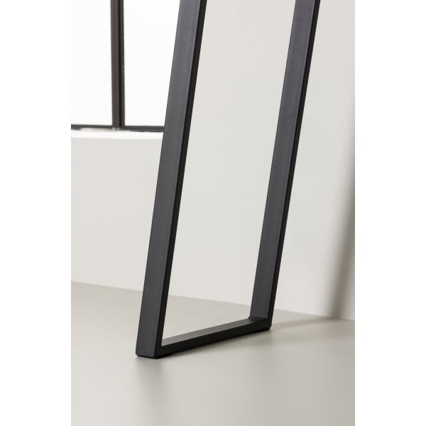 Table en relief Horten 100 x 40 cm - Noir/Transparent Table en relief Horten 100 x 40 cm - Noir/Transparent