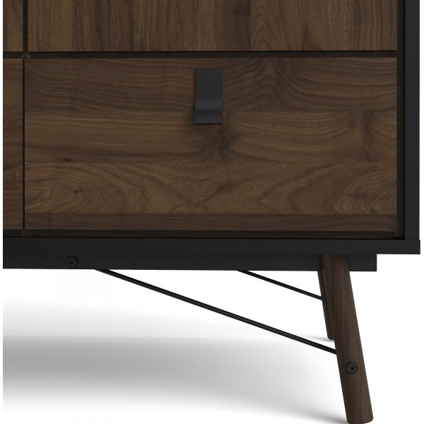 Ry garderob - Svart/valnöt Ry garderob - Svart/valnöt