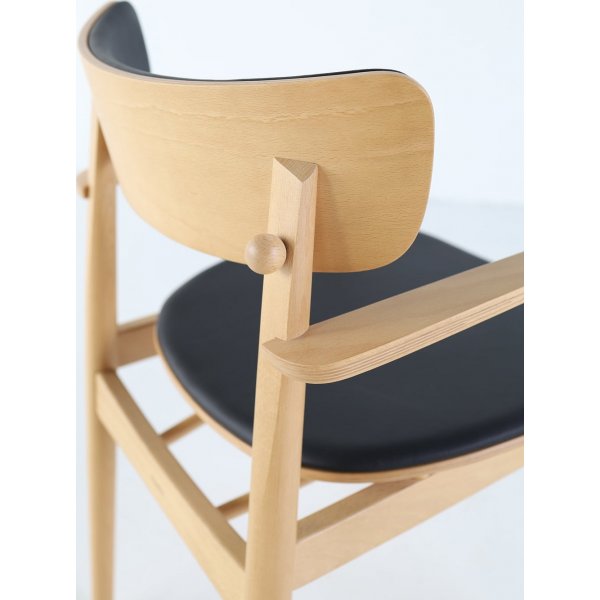 Chaise à cadre Nopp - Couleur optionnelle du cadre et du rembourrage Chaise à cadre Nopp - Couleur optionnelle du cadre et du rembourrage