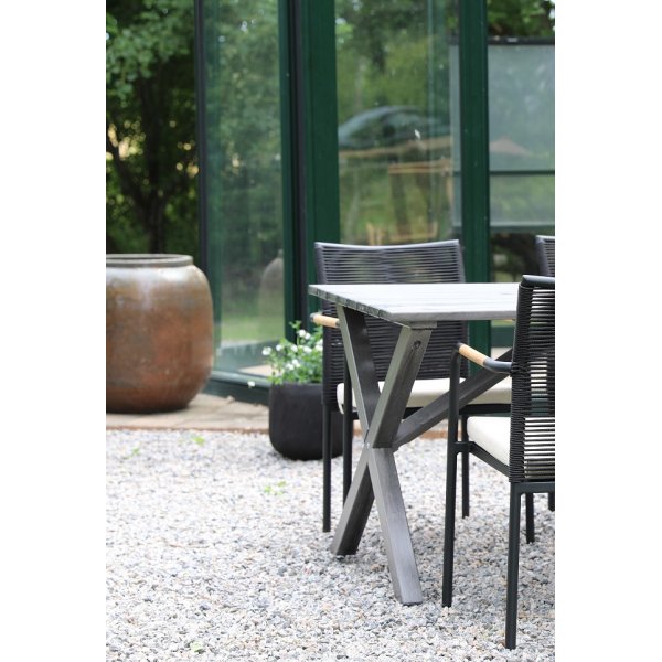 Ensemble de salle à manger d'extérieur : table et 4 fauteuils - Gris/Teck/Noir Ensemble de salle à manger d'extérieur : table et 4 fauteuils - Gris/Teck/Noir