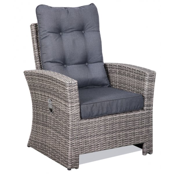 Motala utemöbelgrupp reclainer - Konstrotting Motala utemöbelgrupp reclainer - Konstrotting