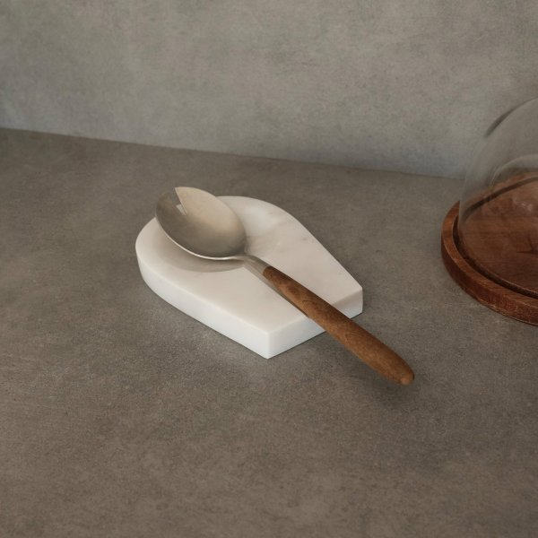 Slevfat i vit Thassosmarmor Slevfat i vit Thassosmarmor