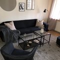 Kundbild Isabelle rund sittpuff 50Ø cm - Svart/Mässing: Elegant och riktigt fin detalj...