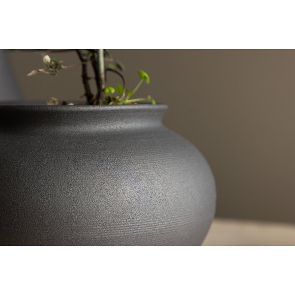 Rellis vas 18 x 18 cm - Svart Rellis vas 18 x 18 cm - Svart