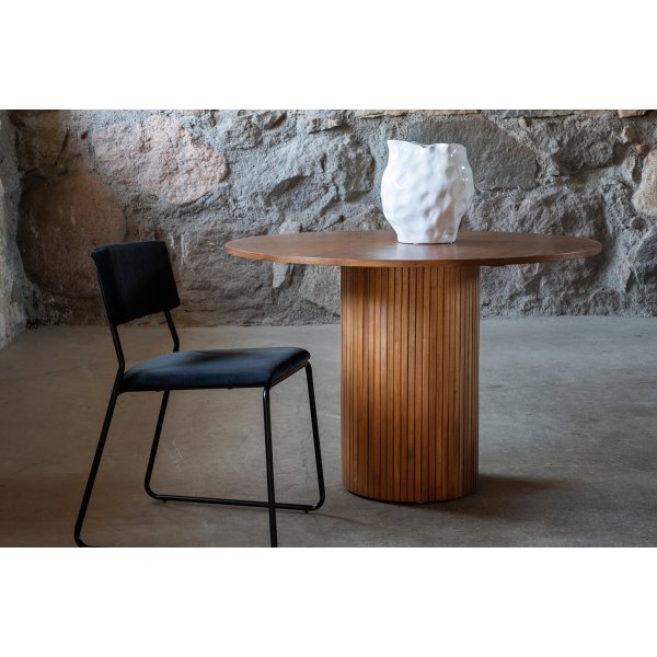 Nivå runt matbord i valnöt - Runt bord Ø110 cm Nivå runt matbord i valnöt - Runt bord Ø110 cm