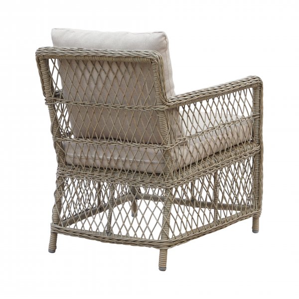 Utegrupp; soffa med två fåtöljer och bord Utegrupp; soffa med två fåtöljer och bord