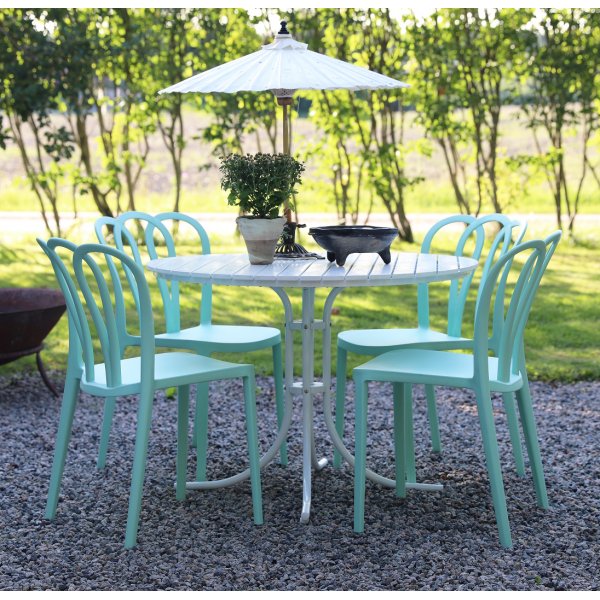 Matgrupp Holmsund: Runt vitt bord inklusive 4 st Bally stolar stapelbara Matgrupp Holmsund: Runt vitt bord inklusive 4 st Bally stolar stapelbara