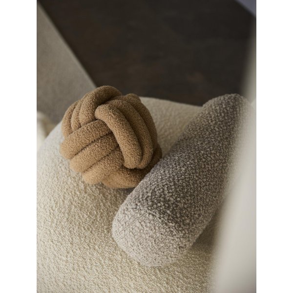 Trond kudde 15 x 15 x 45 cm - Beige Trond kudde 15 x 15 x 45 cm - Beige