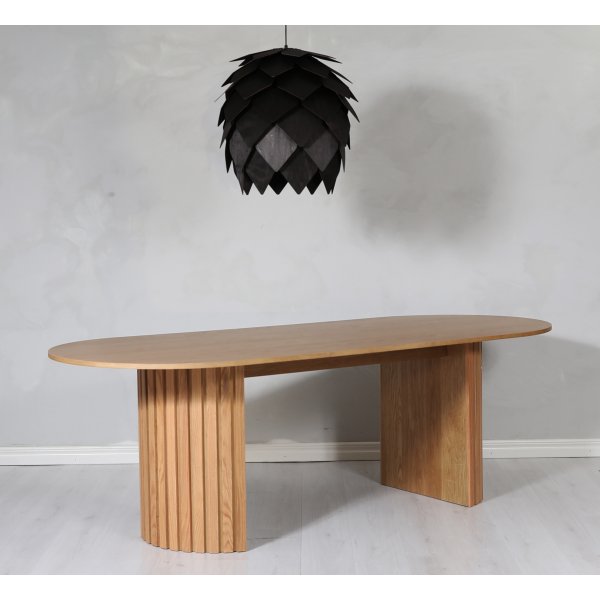 PiPi ovalt matbord 230 cm - Oljad ek