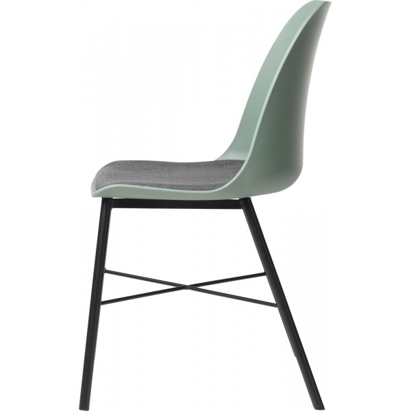 Oman ljusgrön stol med sittdyna Oman ljusgrön stol med sittdyna