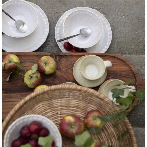 Utegrupp Marbella: Scottsdale runt grå/vit matbord Ø112 cm inklusive 4 st Marbella karmstolar i grå konstrotting Utegrupp Marbella: Scottsdale runt grå/vit matbord Ø112 cm inklusive 4 st Marbella karmstolar i grå konstrotting